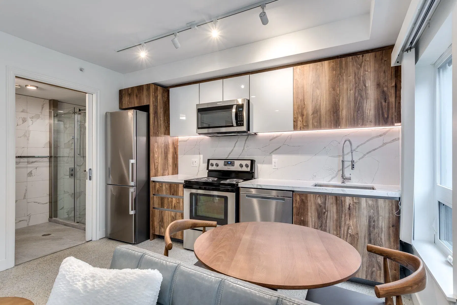 Photo 4 of 18 at #106 – 1170 Barclay Street