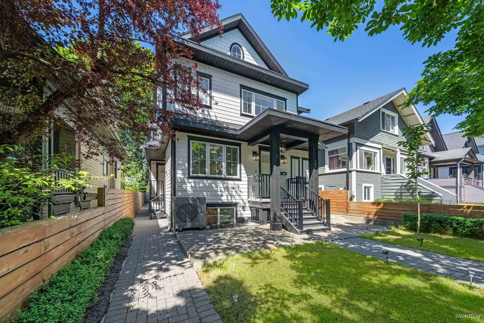 Photo 3 of 37 at #1 – 683 W 19th Avenue