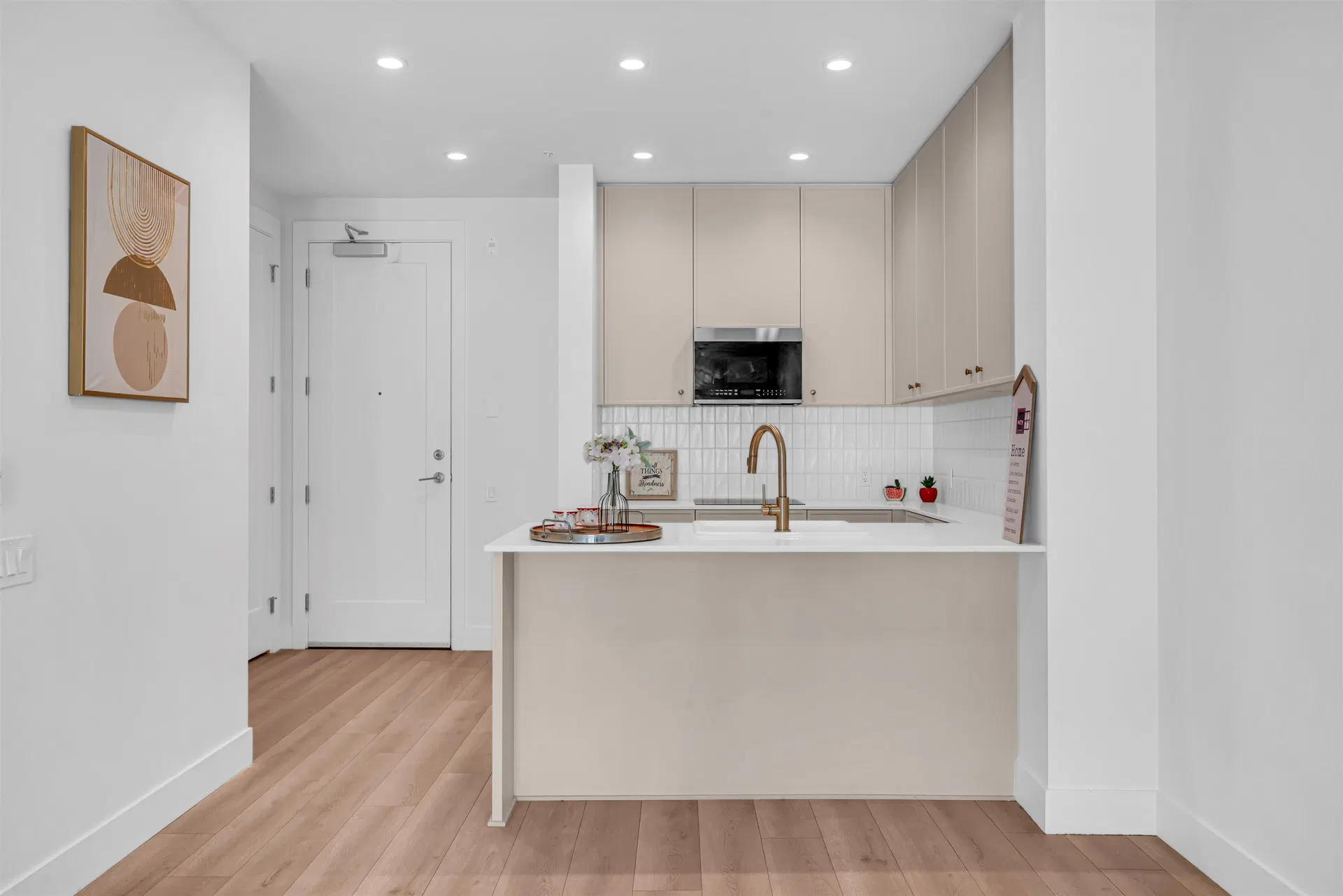 Photo 3 of 18 at #214 – 708 Edgar Avenue