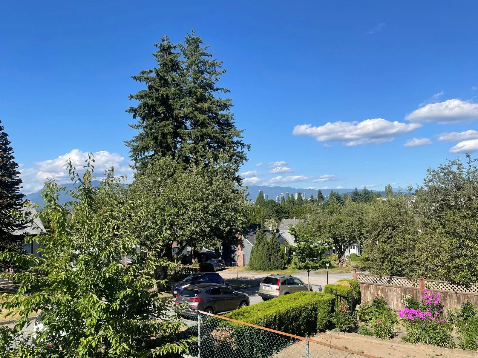 Photo 3 of 9 at 2478 E 28th Avenue