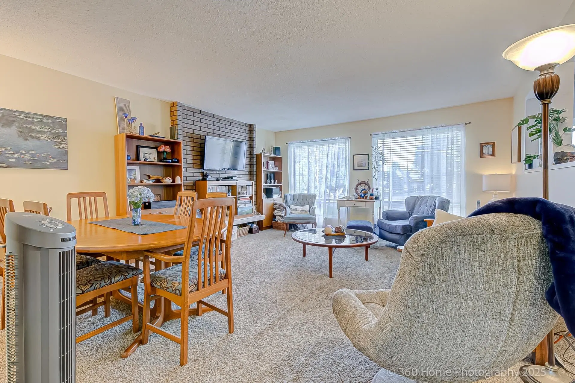 Photo 4 of 27 at 4529 Savoy Street