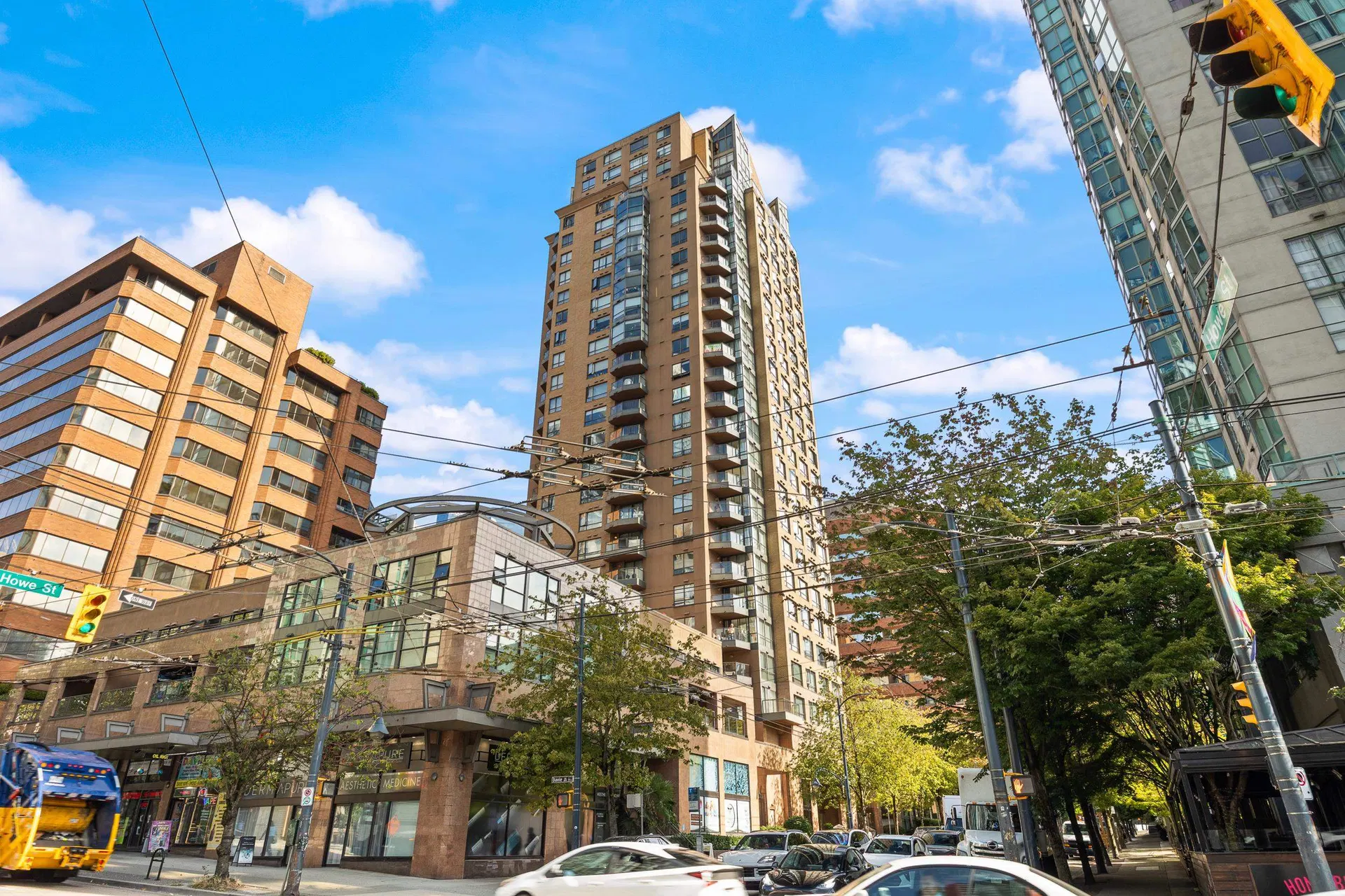 #907 – 1189 Howe Street