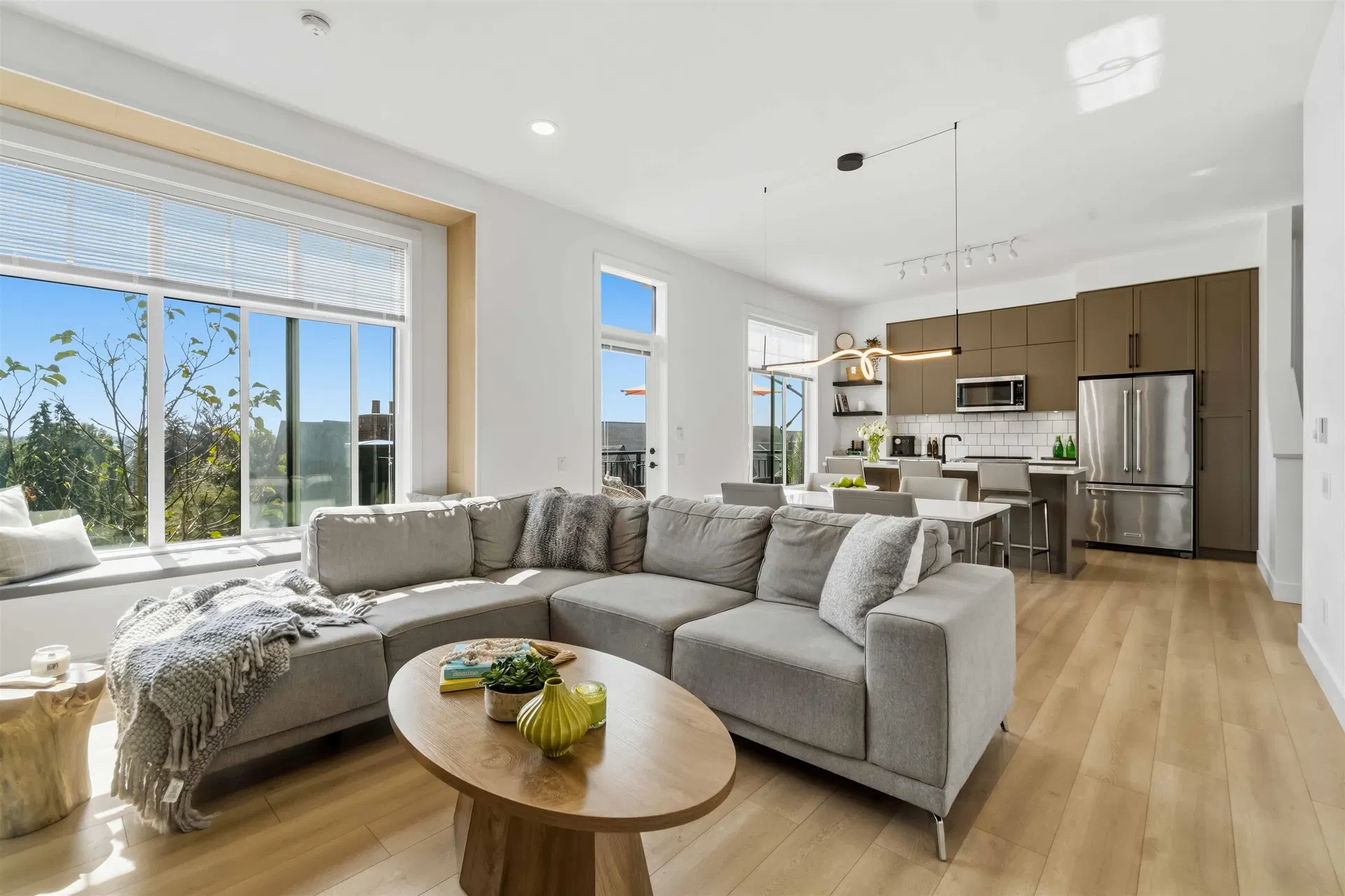 Photo 1 of 31 at #9 – 3552 Victoria Drive