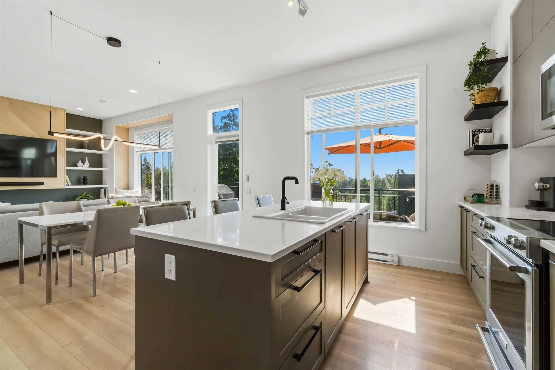 Photo 5 of 31 at #9 – 3552 Victoria Drive
