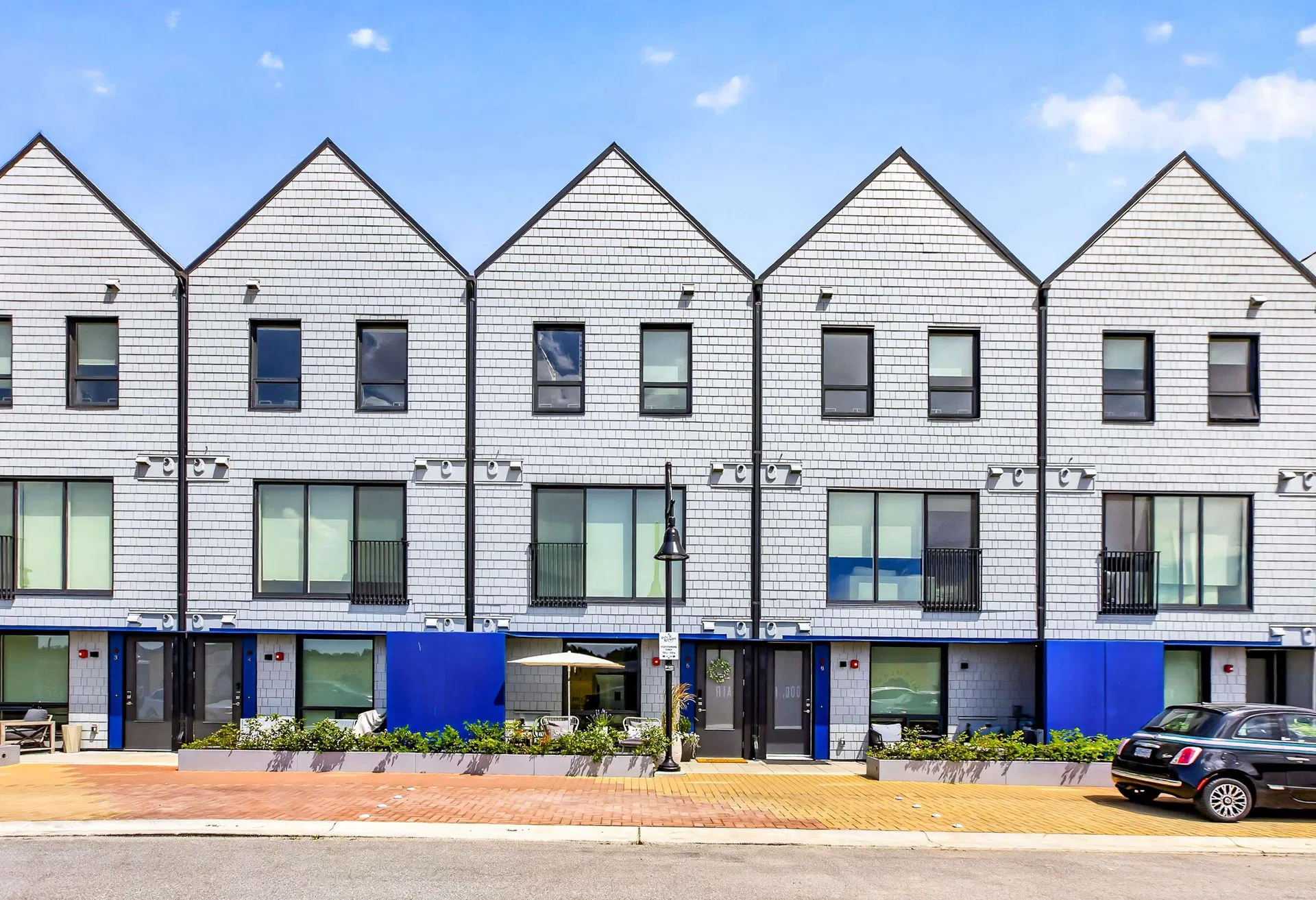 Photo 1 of 32 at #5 – 6340 Market Avenue