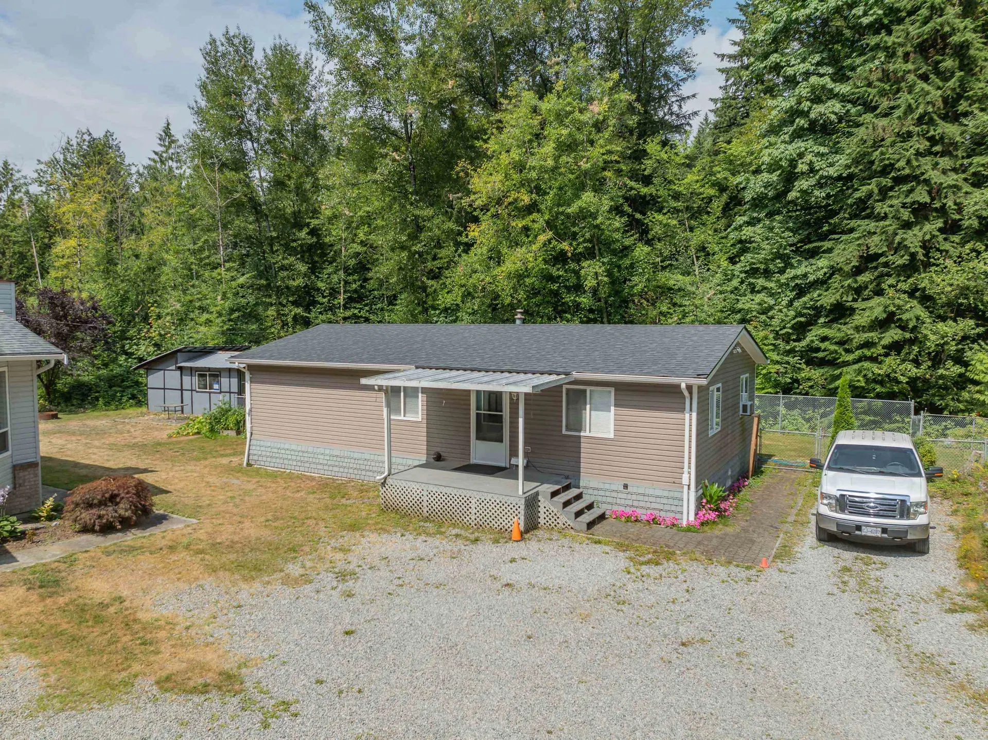 Photo 4 of 40 at 12295 269 Street