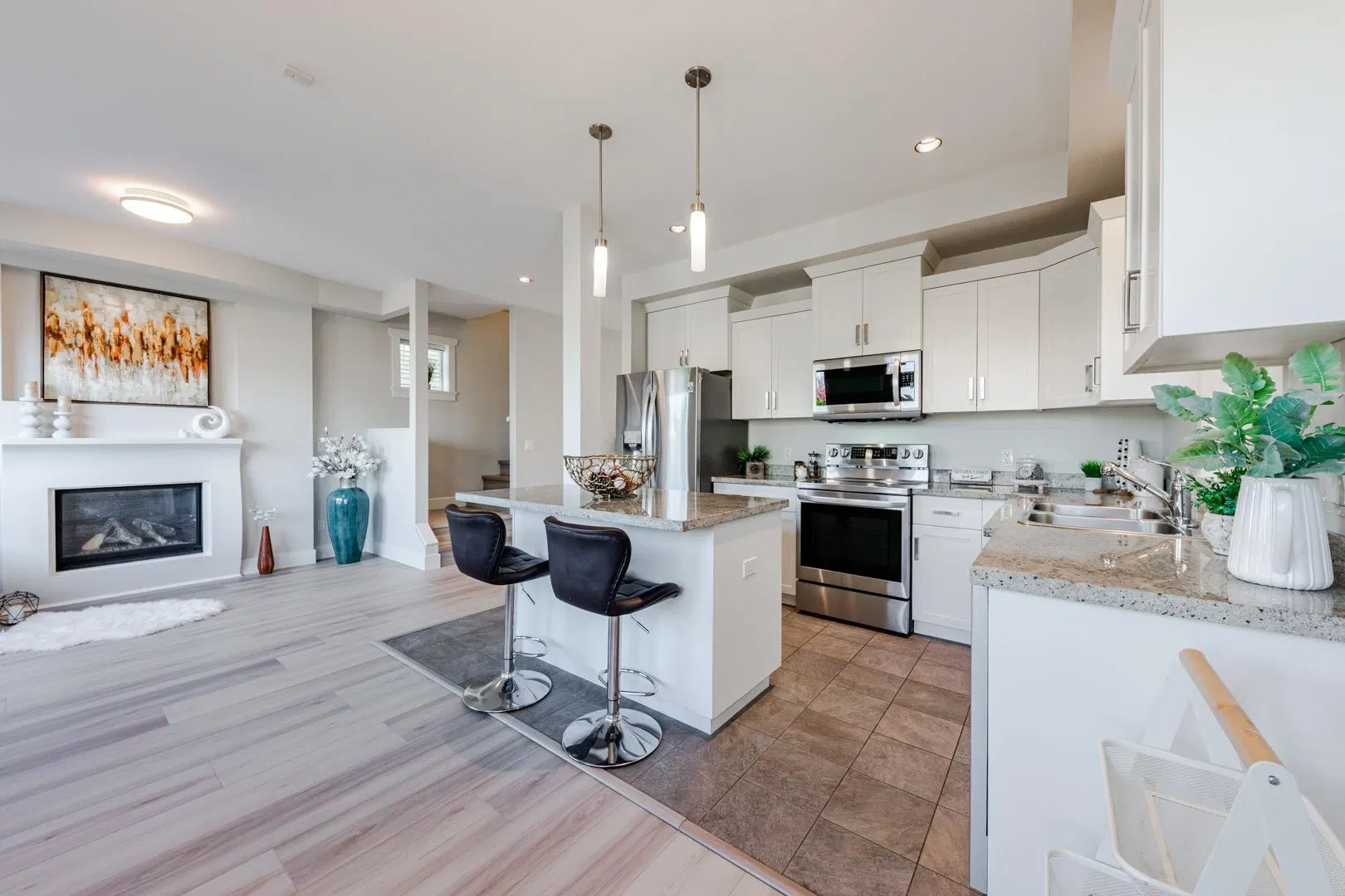 Photo 5 of 40 at 21161 79a Avenue