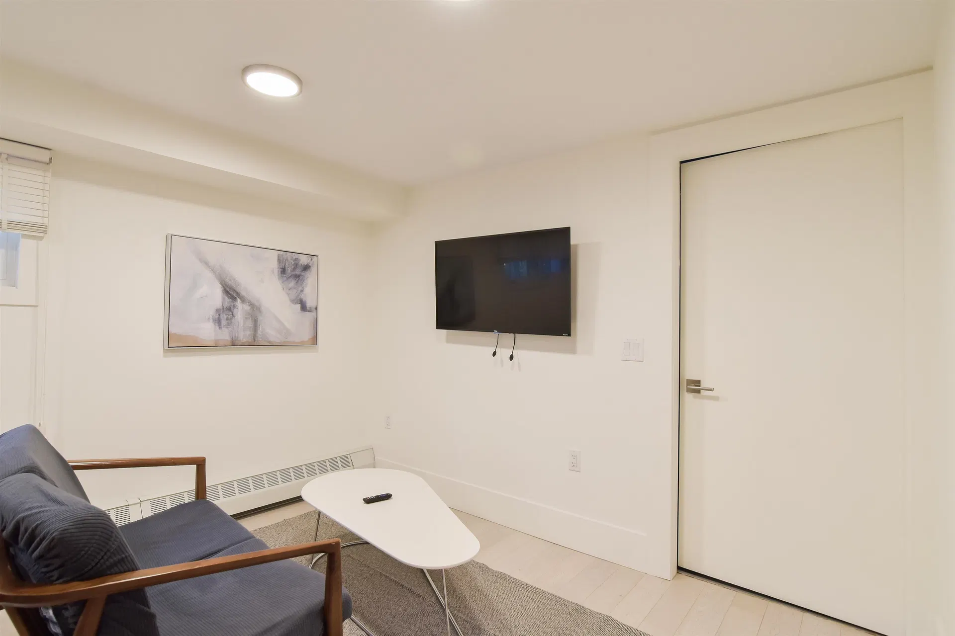 Photo 2 of 15 at #002 – 1425 Haro Street