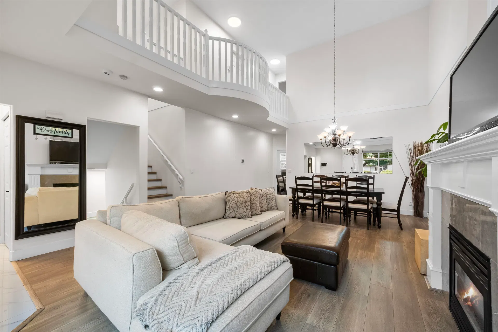 Photo 4 of 40 at 5814 122 Street