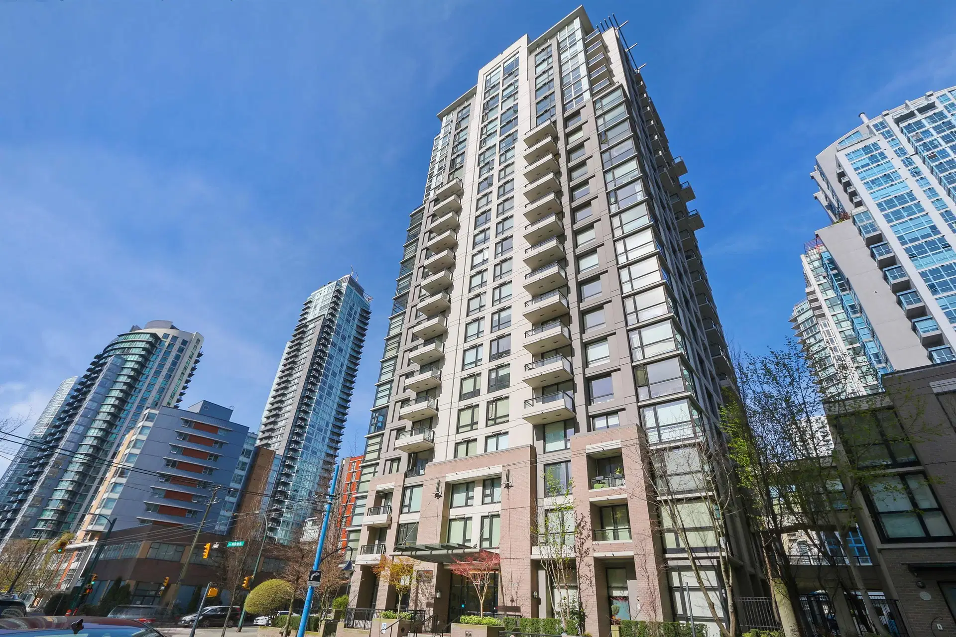 #407 – 1295 Richards Street