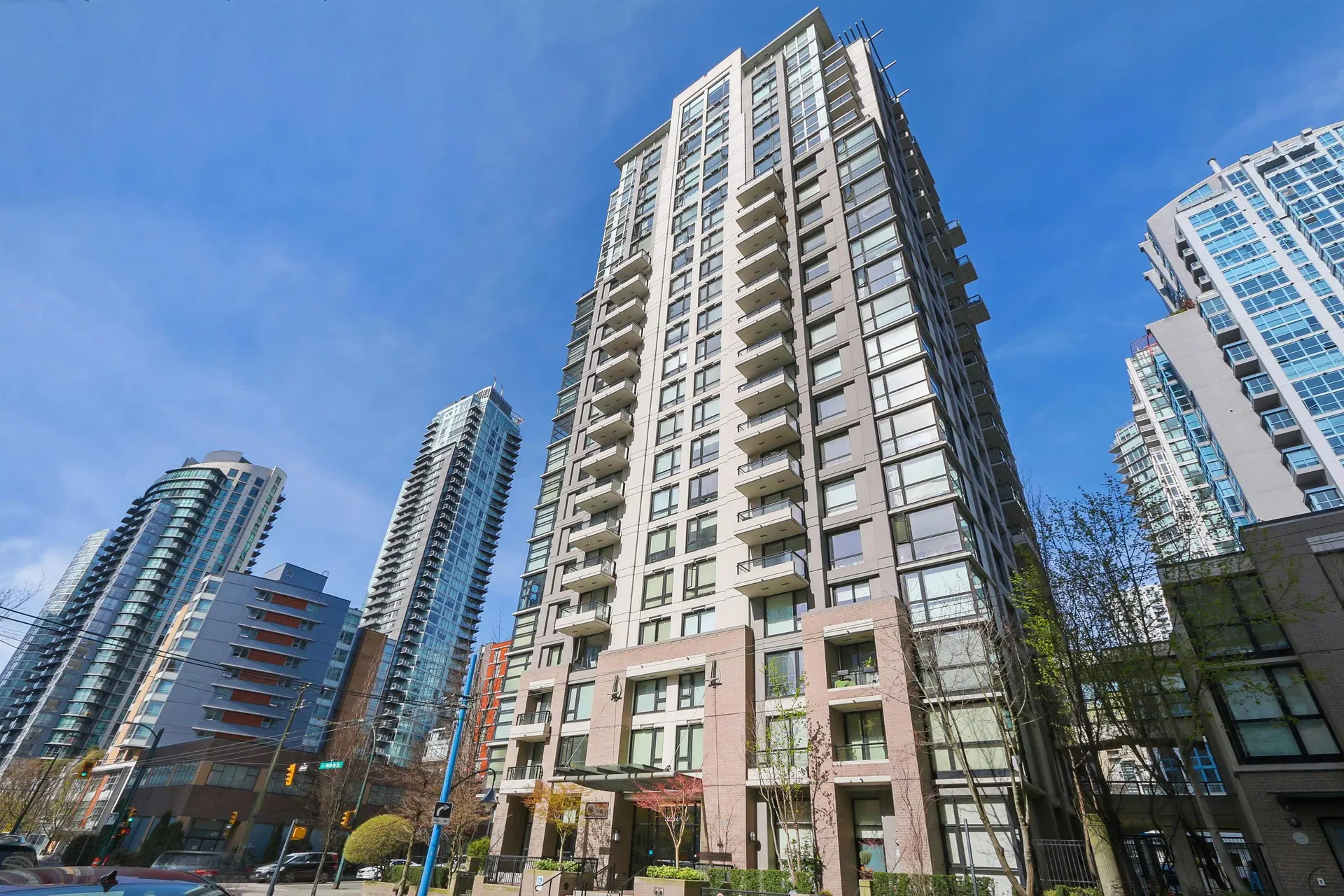 Photo 1 of 10 at #407 – 1295 Richards Street