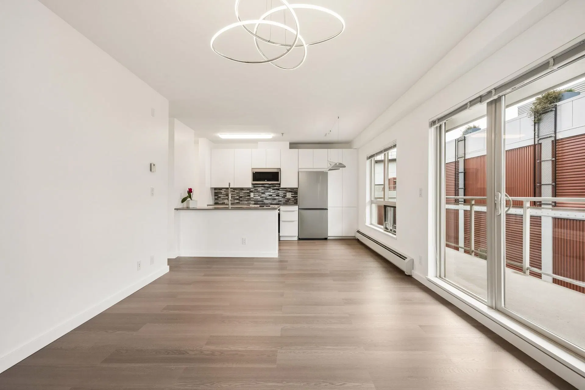 Photo 2 of 28 at #303 – 1033 St. Georges Avenue