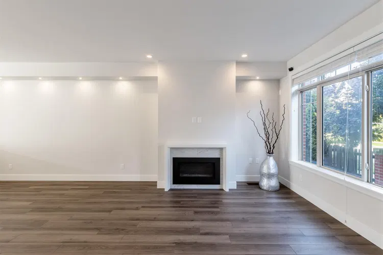 Photo 5 of 36 at 16476 24a Avenue