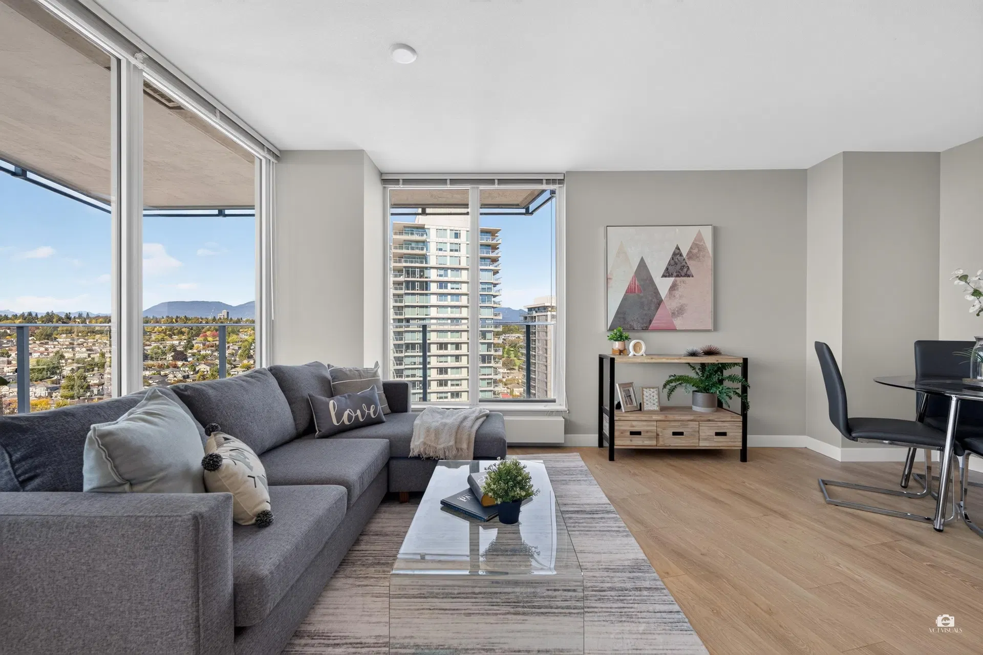 Photo 4 of 40 at #2506 – 488 SW Marine Drive