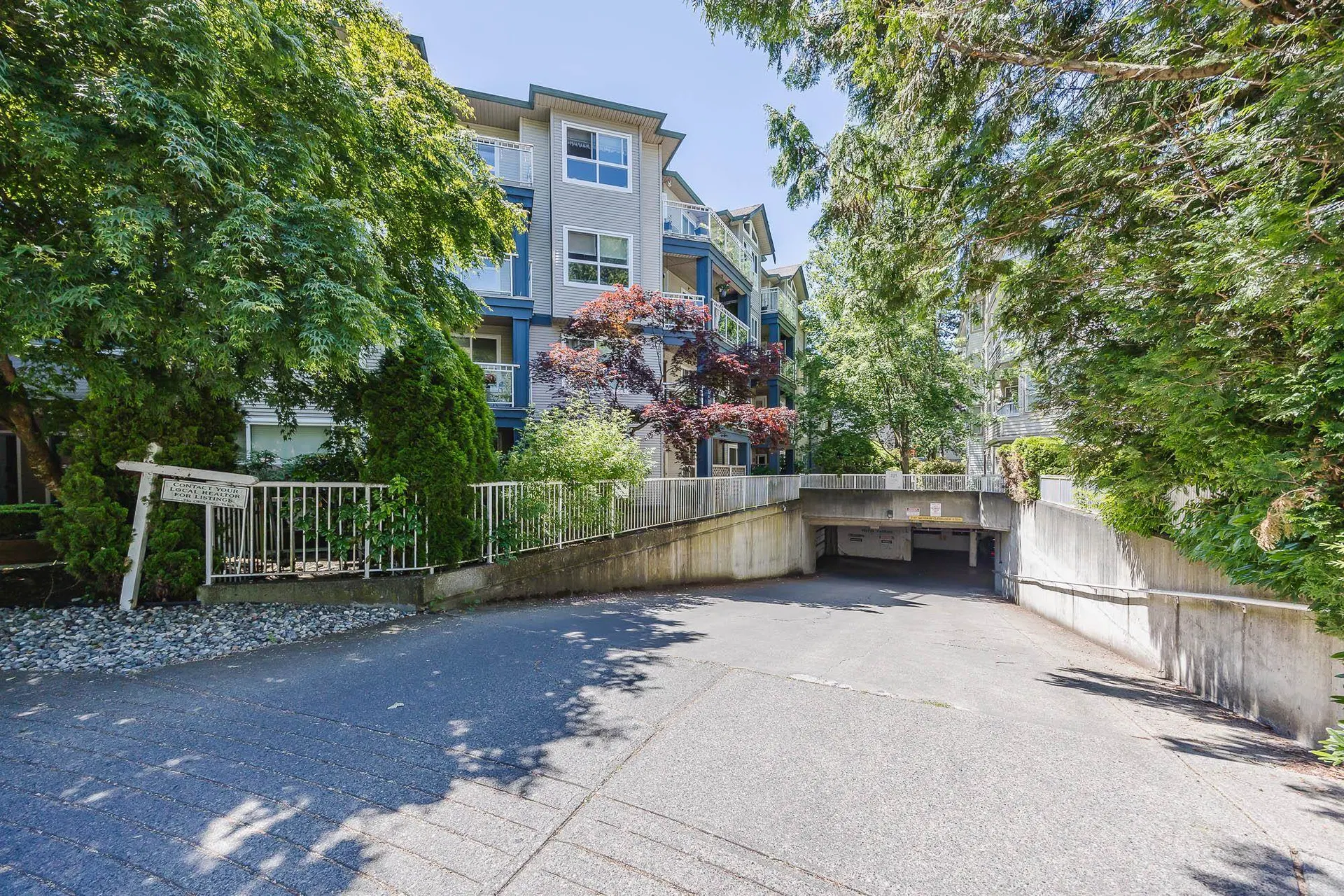 Photo 5 of 28 at #407 – 8115 121a Street