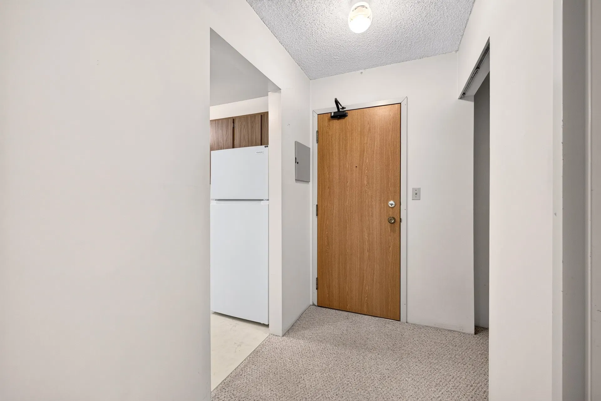 Photo 5 of 33 at #207 – 1760 Southmere Crescent
