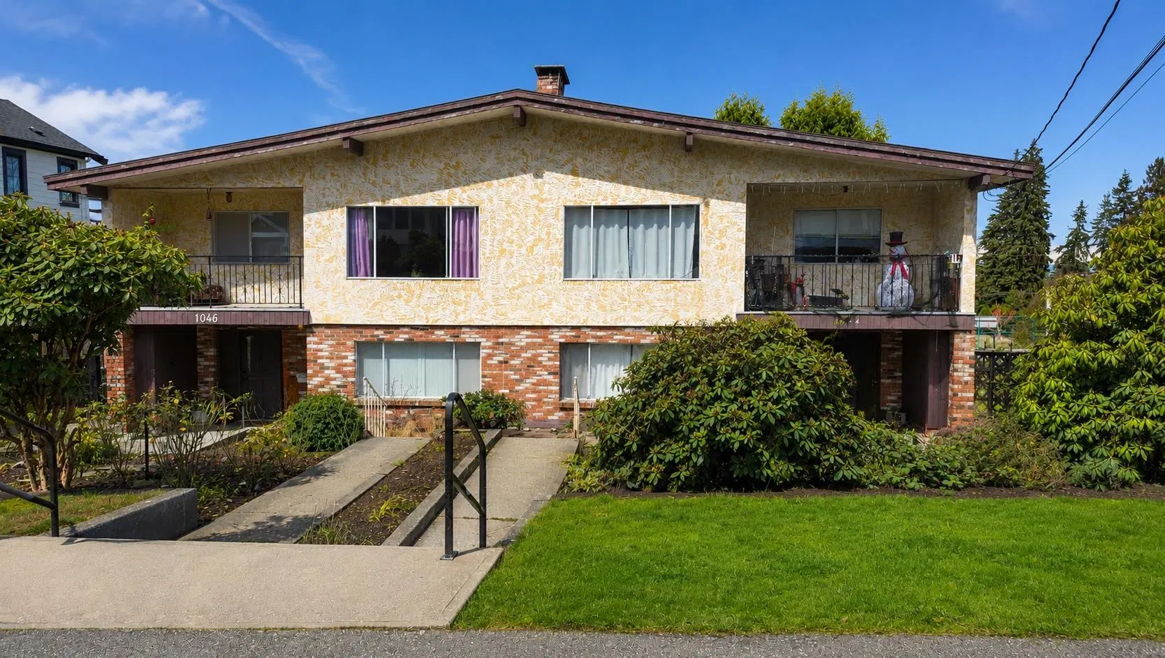 Photo 3 of 6 at 1046 Madore Avenue