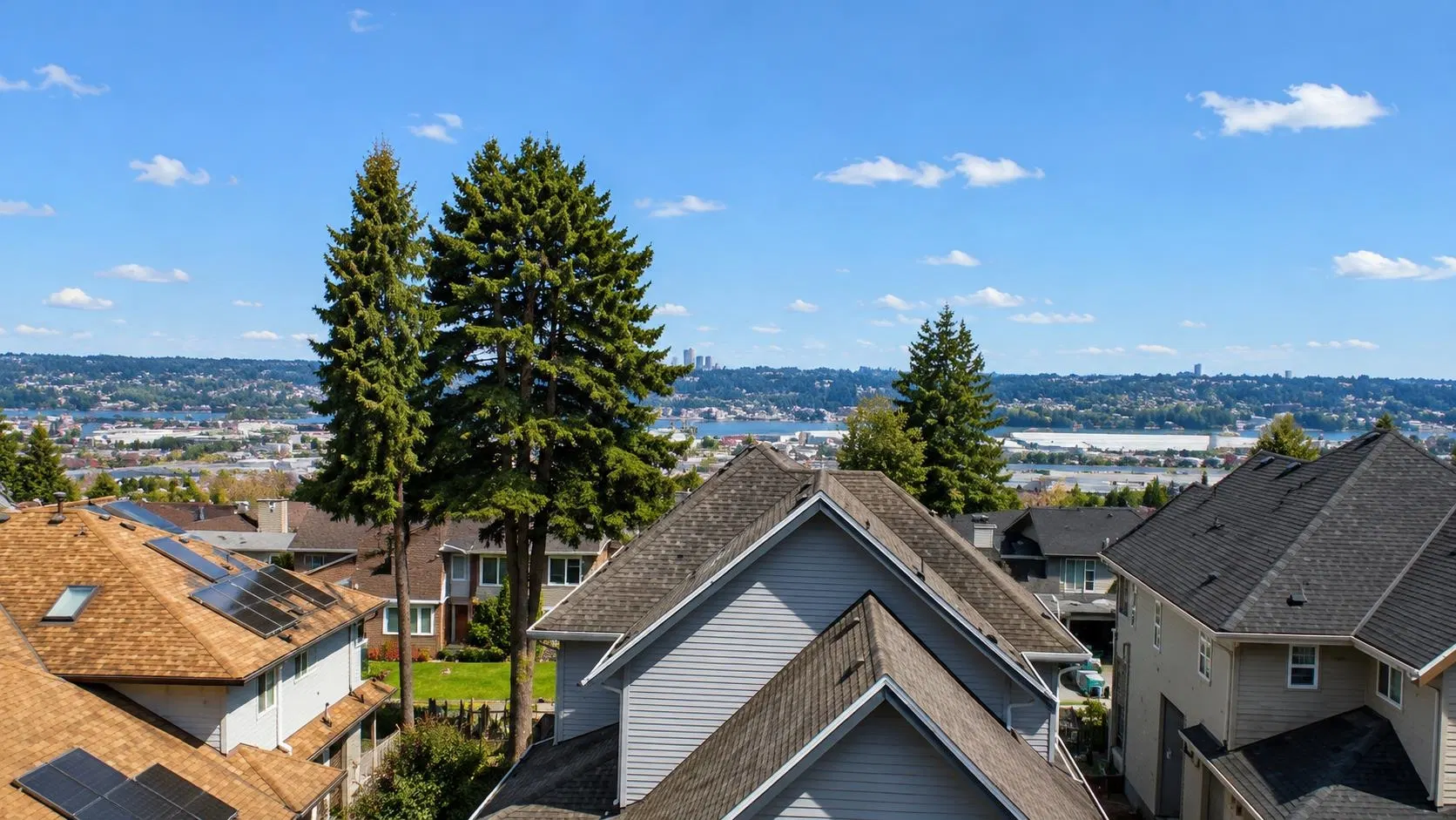 Photo 4 of 6 at 1046 Madore Avenue