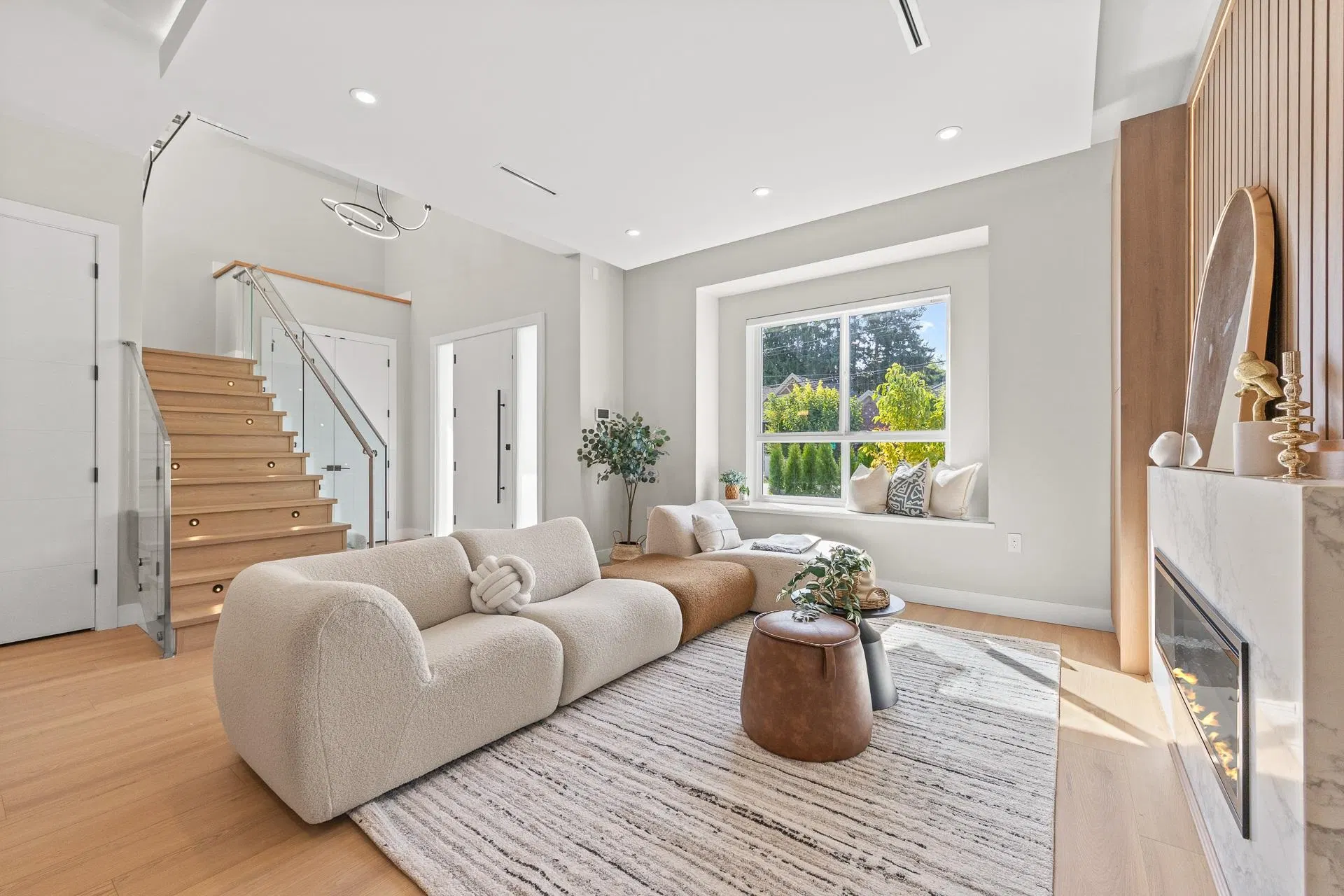 Photo 5 of 39 at #1 – 8811 Saunders Road