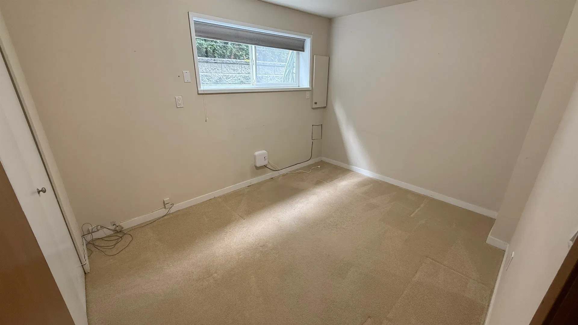Photo 5 of 17 at 2244 W 32nd Avenue