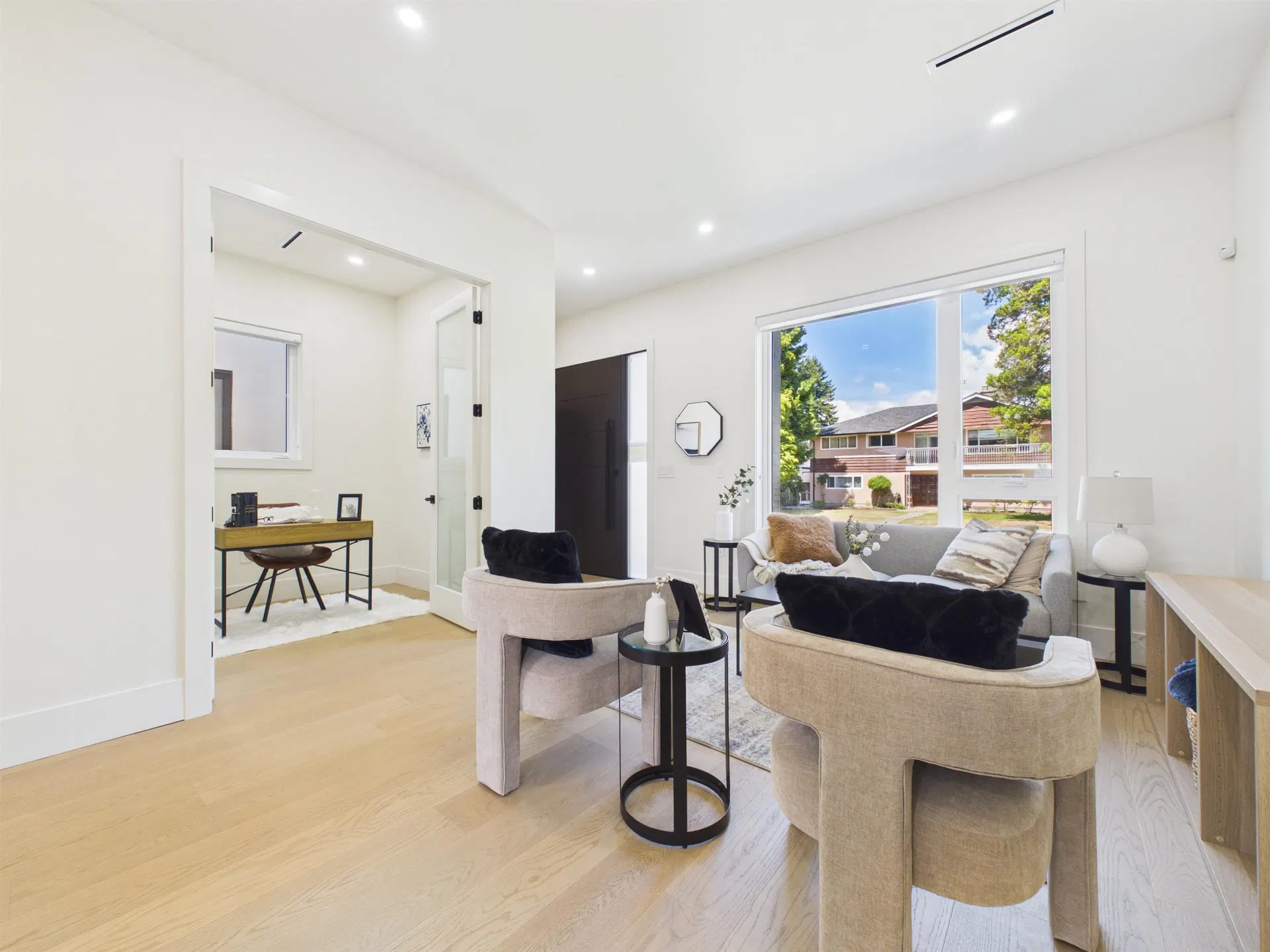 Photo 4 of 40 at #2 – 6512 Grant Street