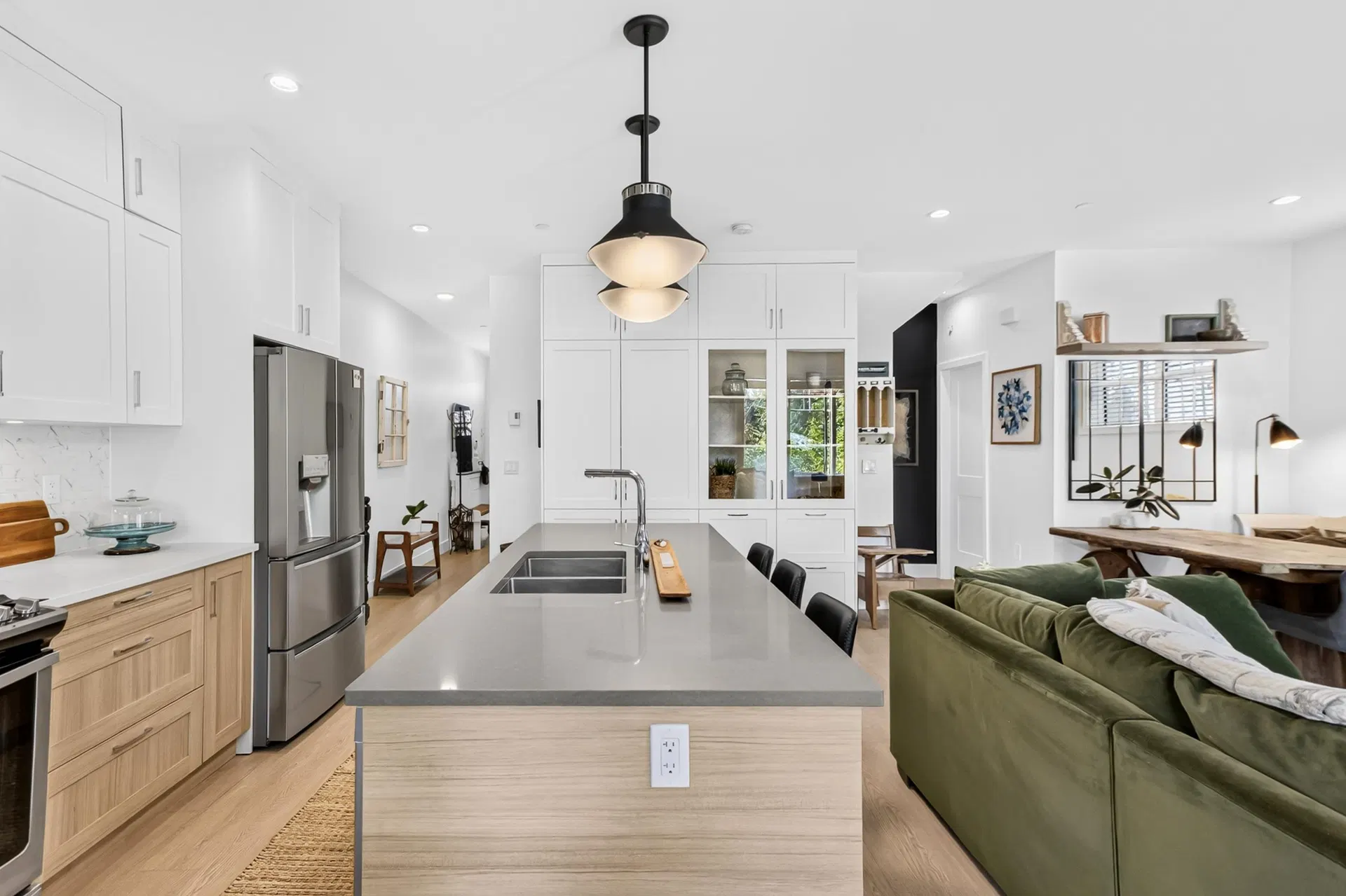 Photo 5 of 40 at #10 – 13263 236 Street