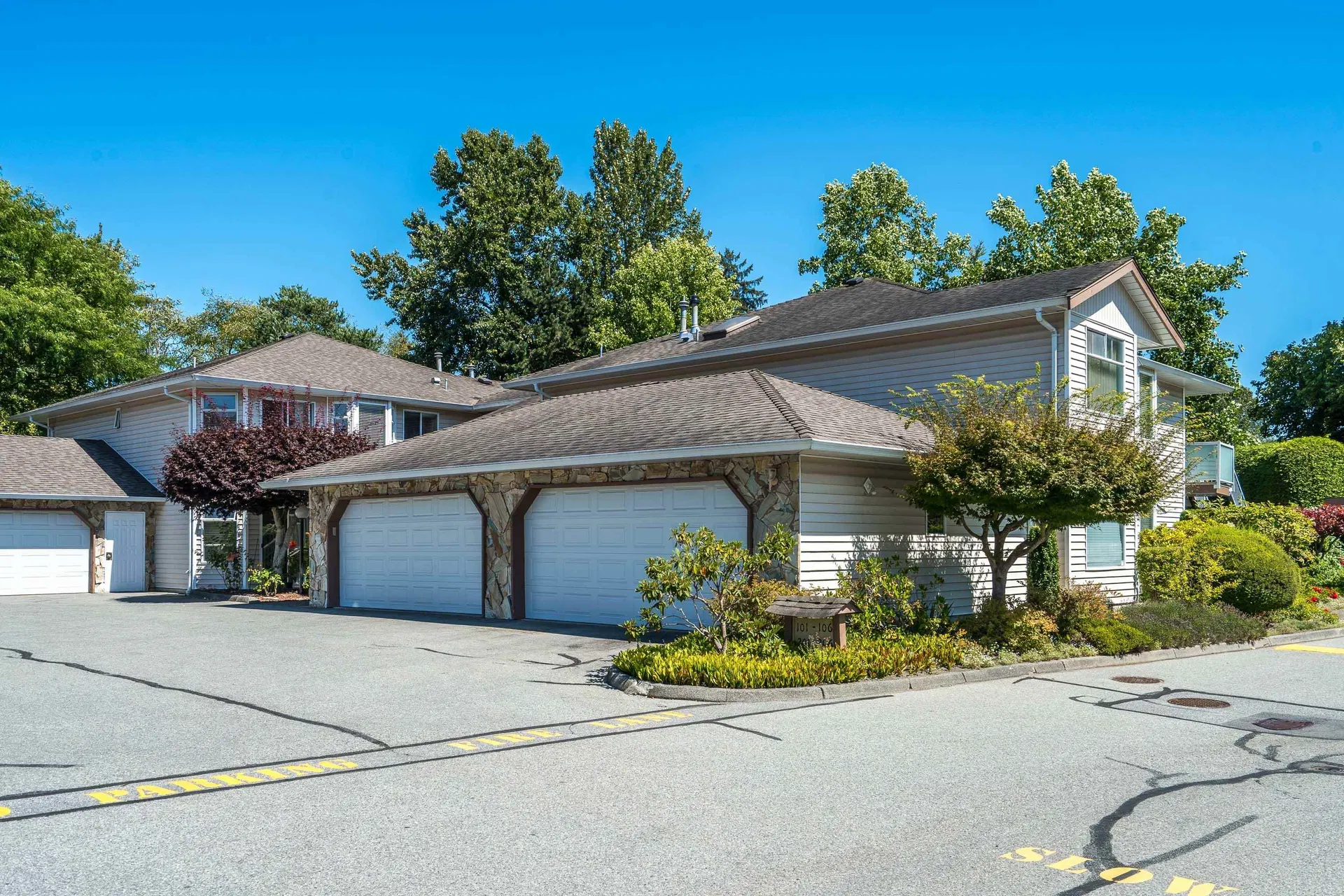 Photo 1 of 40 at #203 – 6875 121 Street