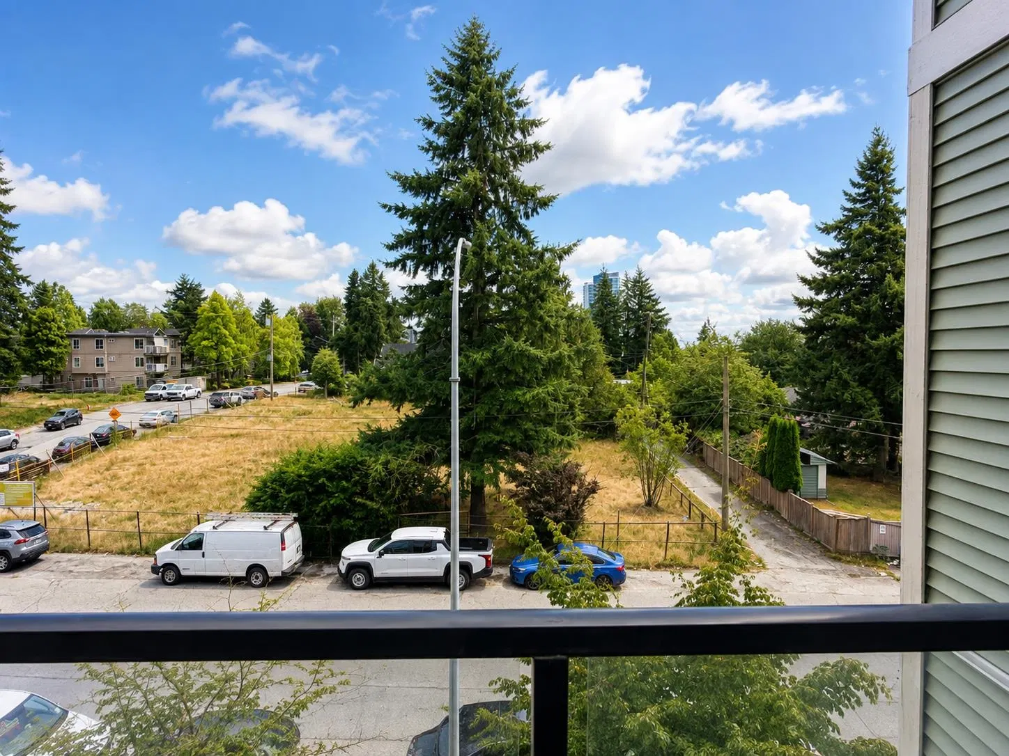 Photo 5 of 21 at #425 – 13789 107a Avenue
