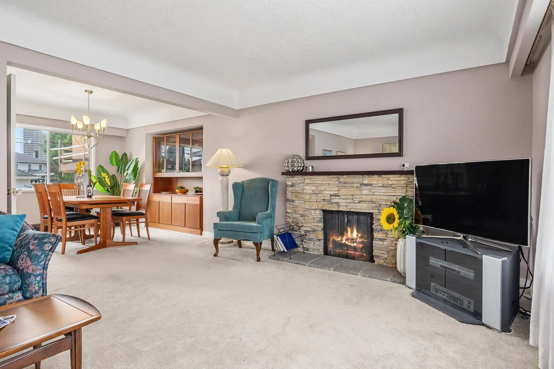 Photo 4 of 40 at 4830 Southlawn Drive