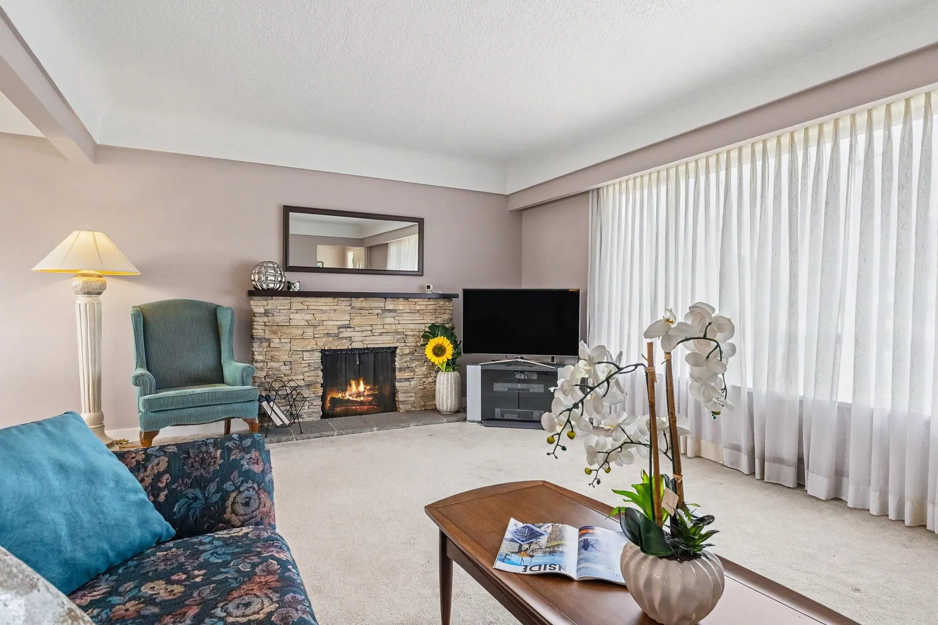 Photo 5 of 40 at 4830 Southlawn Drive