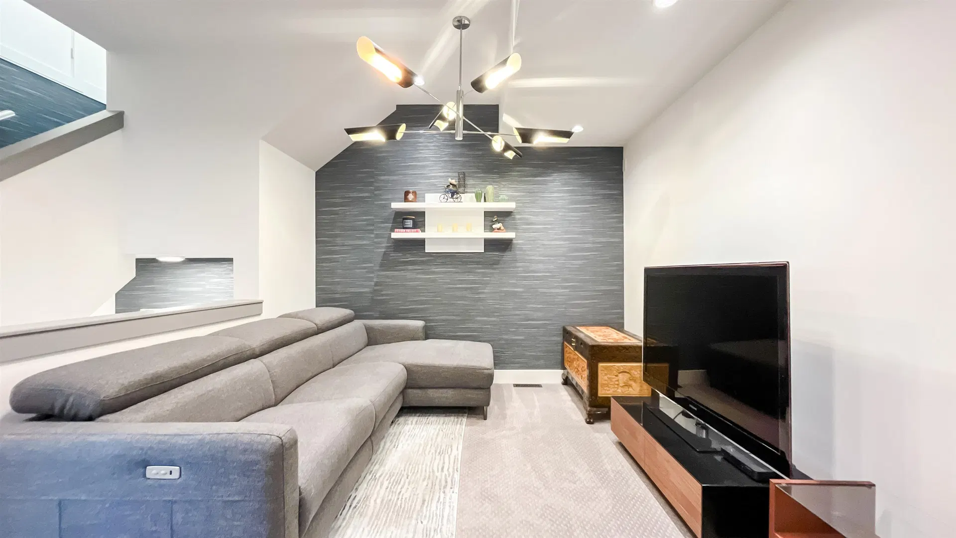 Photo 5 of 36 at #2 – 3535 Princeton Avenue