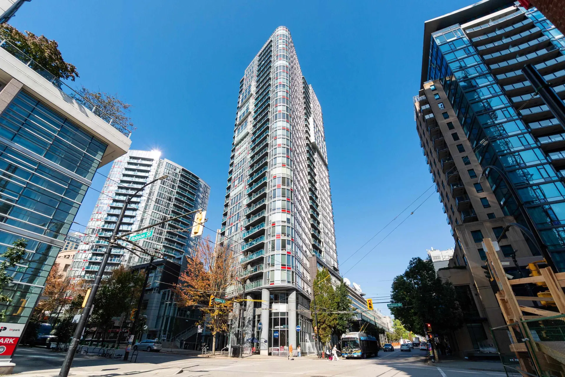 Photo 1 of 35 at #3301 – 233 Robson Street