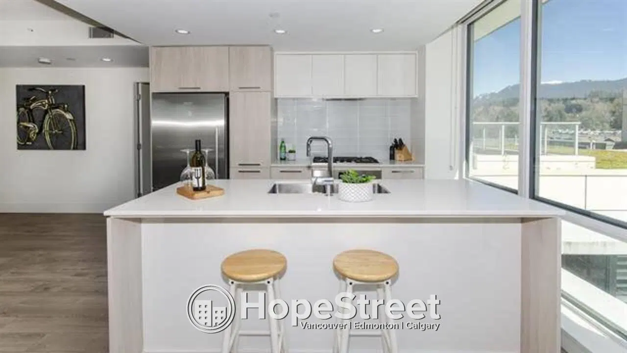Photo 5 of 26 at #503 – 680 Seylynn Crescent