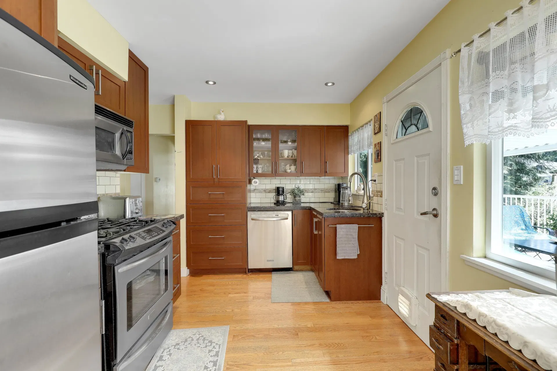 Photo 3 of 40 at 11230 Lansdowne Drive