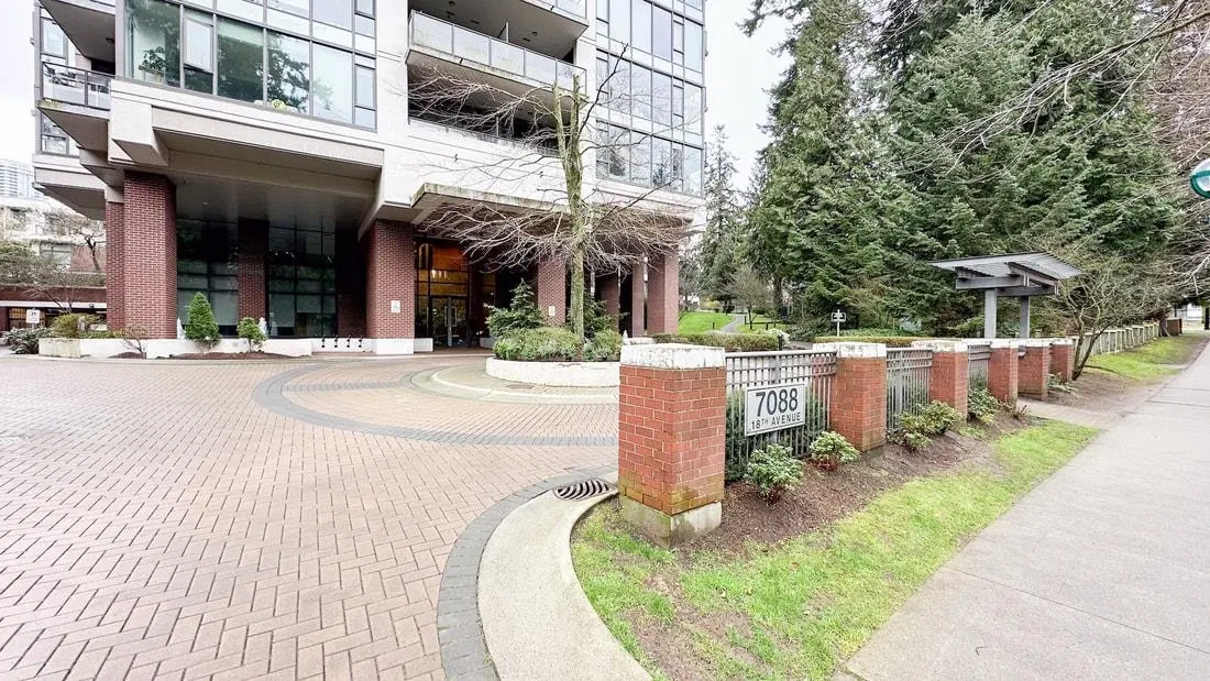 Photo 3 of 36 at #909 – 7088 18th Avenue