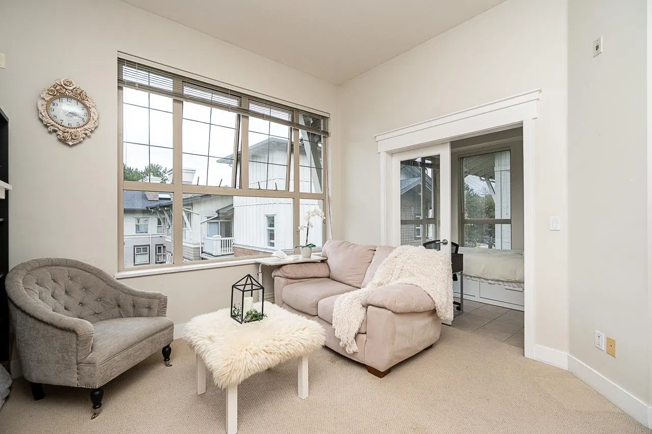 Photo 5 of 40 at #1406 – 4655 Valley Drive