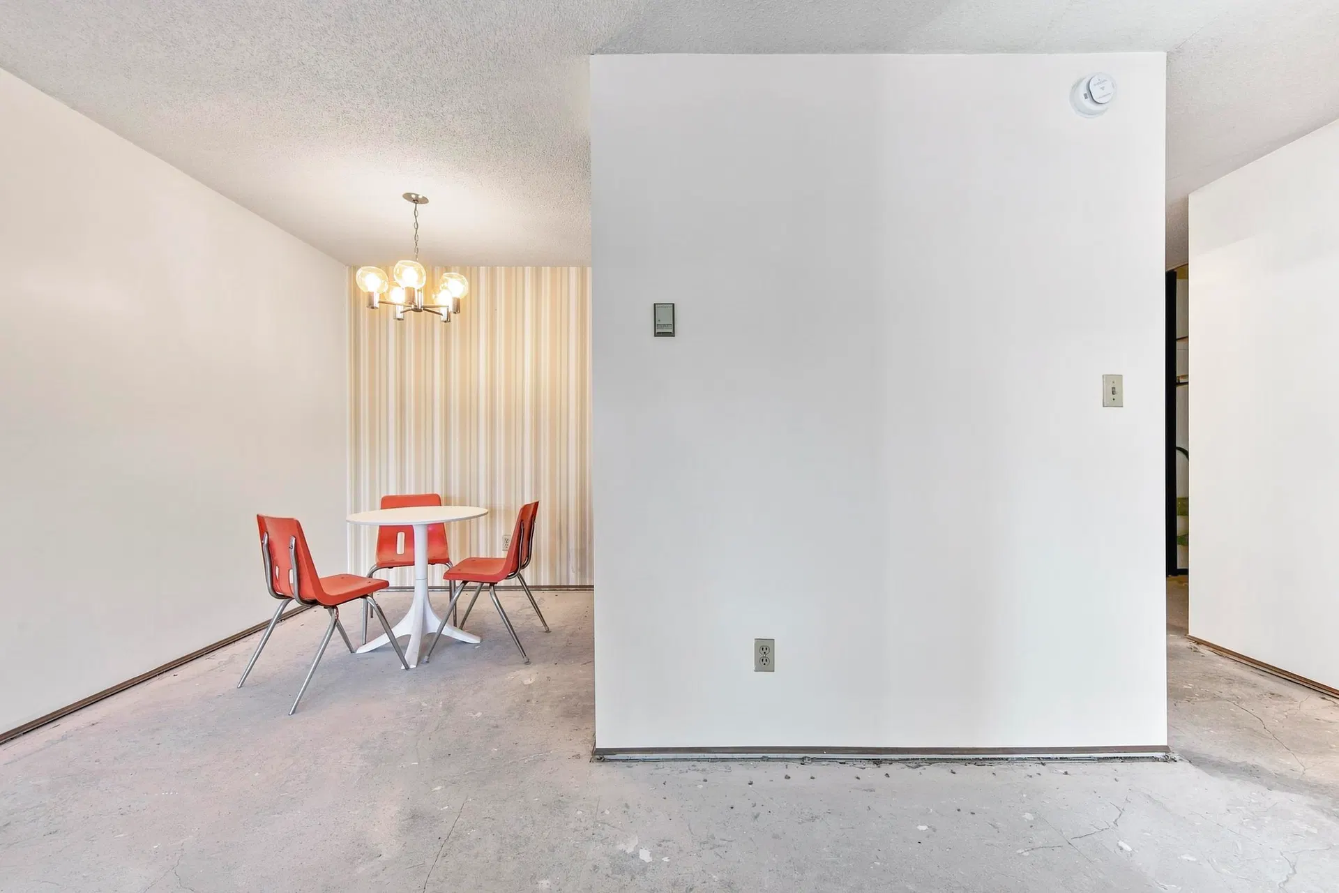 Photo 3 of 27 at #205 – 1825 W 8th Avenue