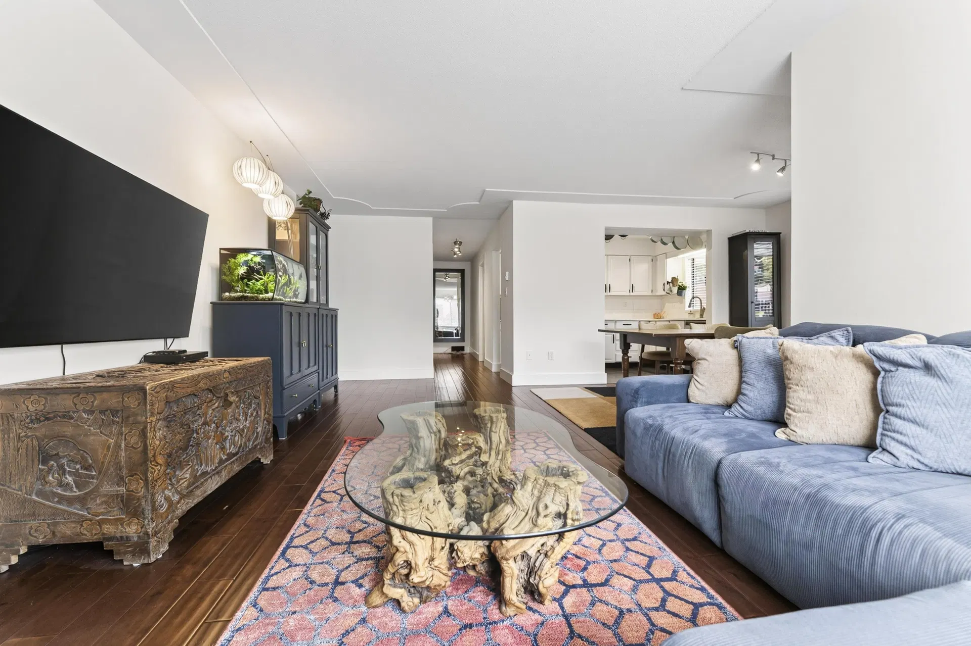 Photo 4 of 29 at #102 – 1424 Martin Street
