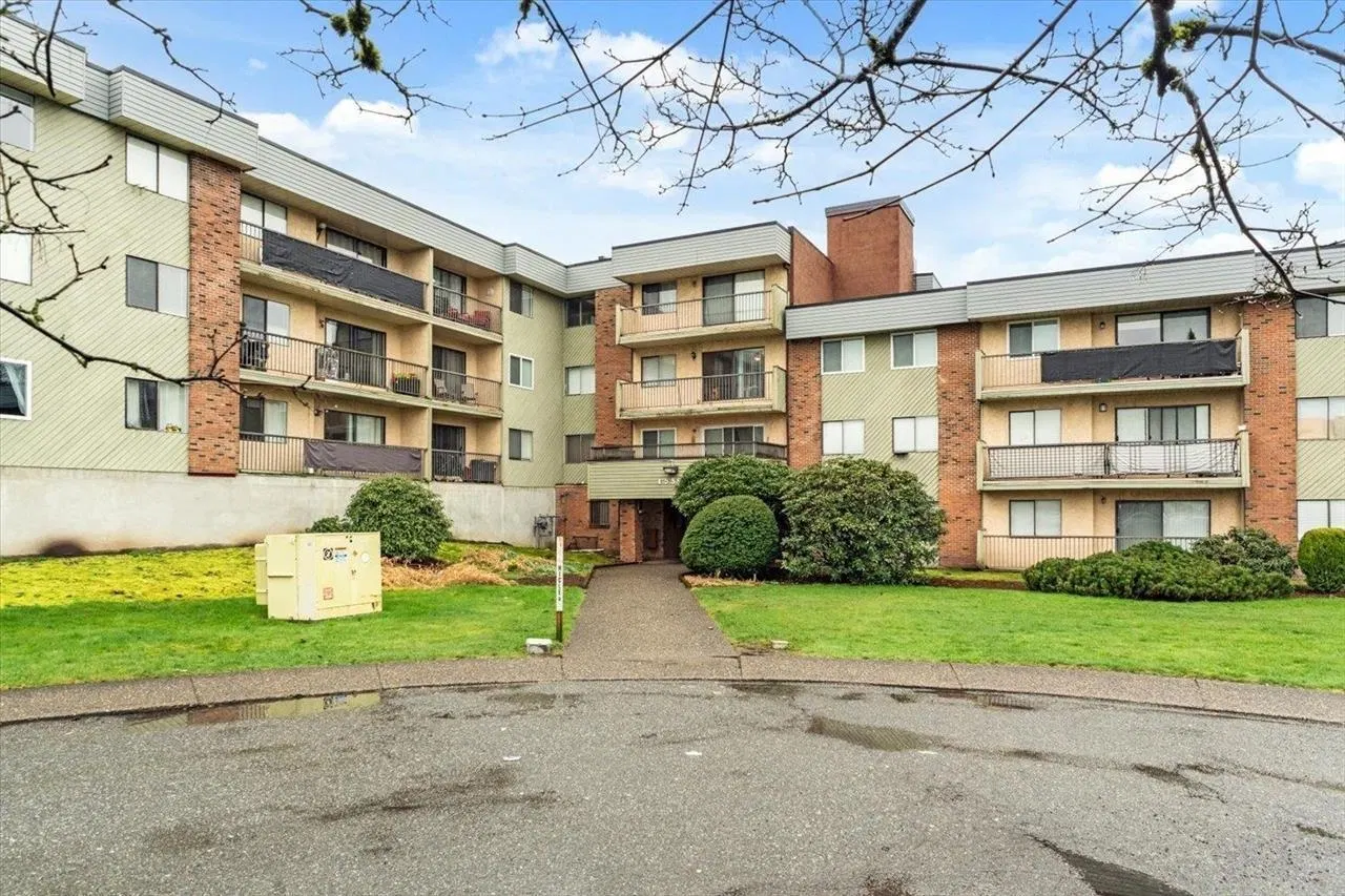 Photo 1 of 18 at #209 – 45598 Mcintosh Drive