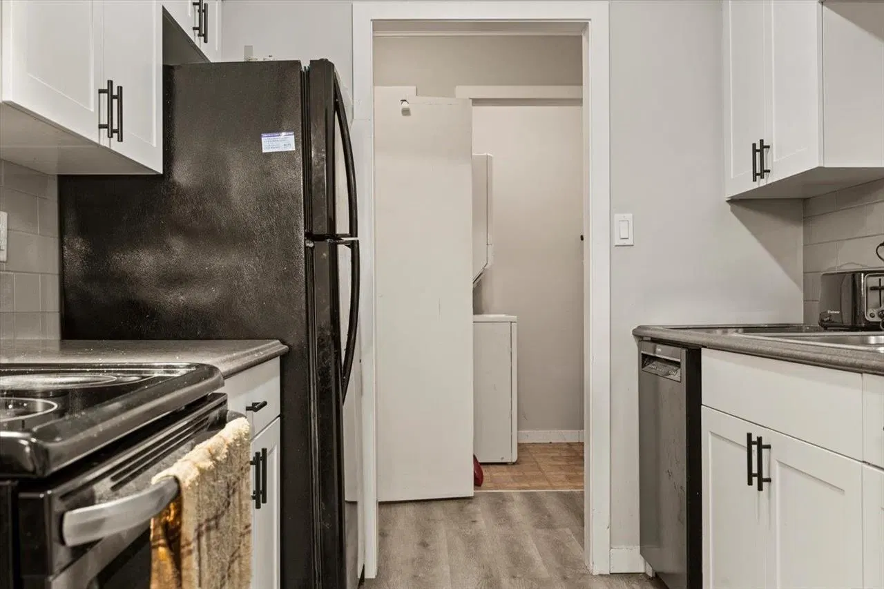 Photo 4 of 18 at #209 – 45598 Mcintosh Drive