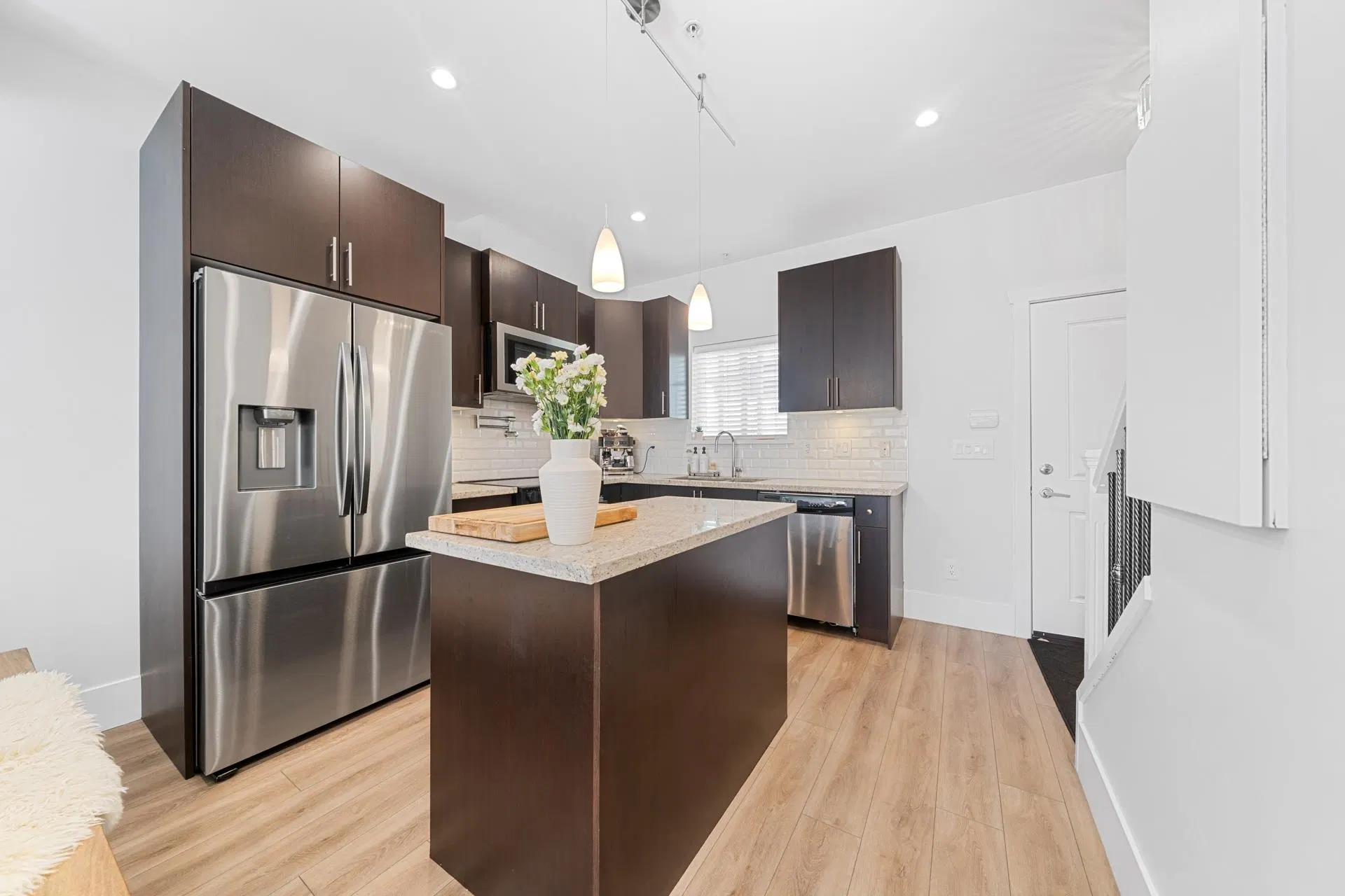 Photo 4 of 23 at #223 – 368 Ellesmere Avenue