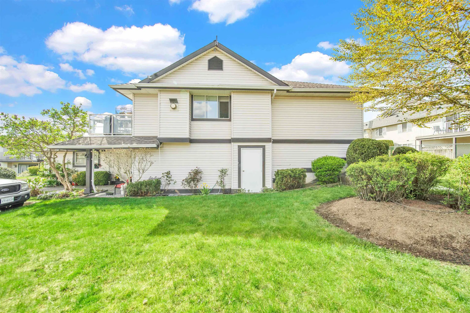 Photo 3 of 35 at #122 – 3080 Townline Road