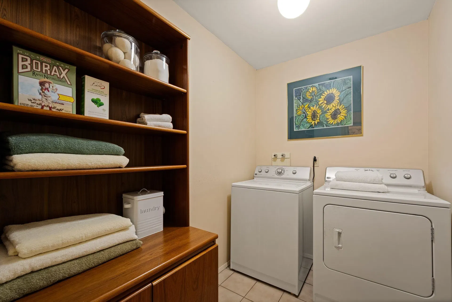 Photo 5 of 38 at 4248 W King Edward Avenue