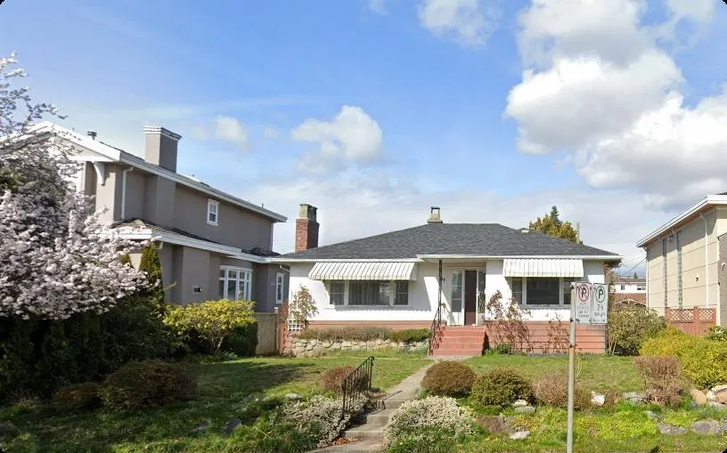 Photo 1 of 1 at 437 W 40th Avenue