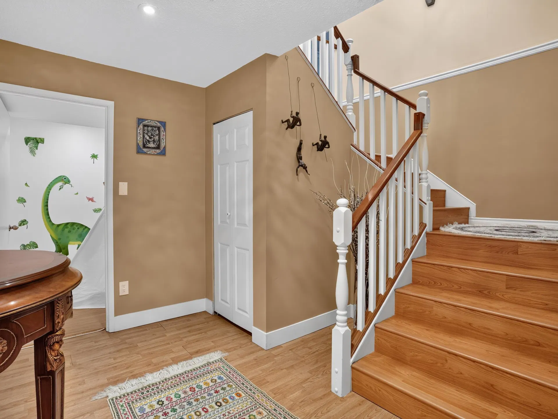 Photo 5 of 40 at 2322 Kirkstone Road