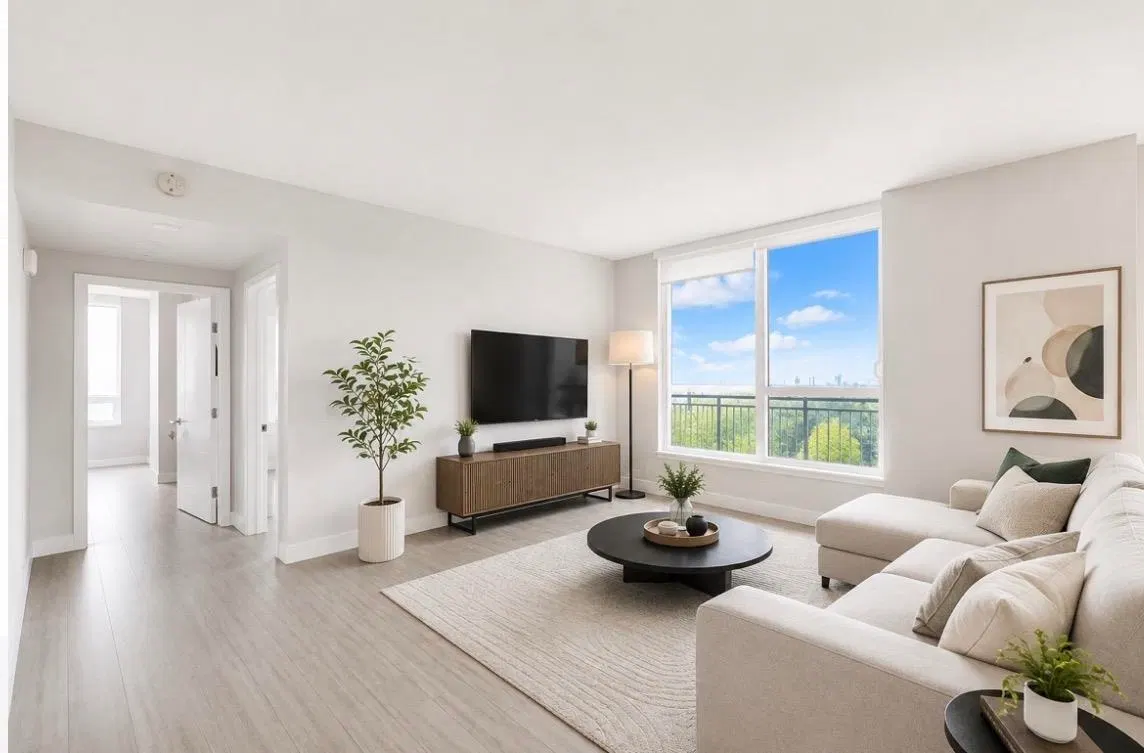 Photo 3 of 15 at #701 – 6533 Buswell Street