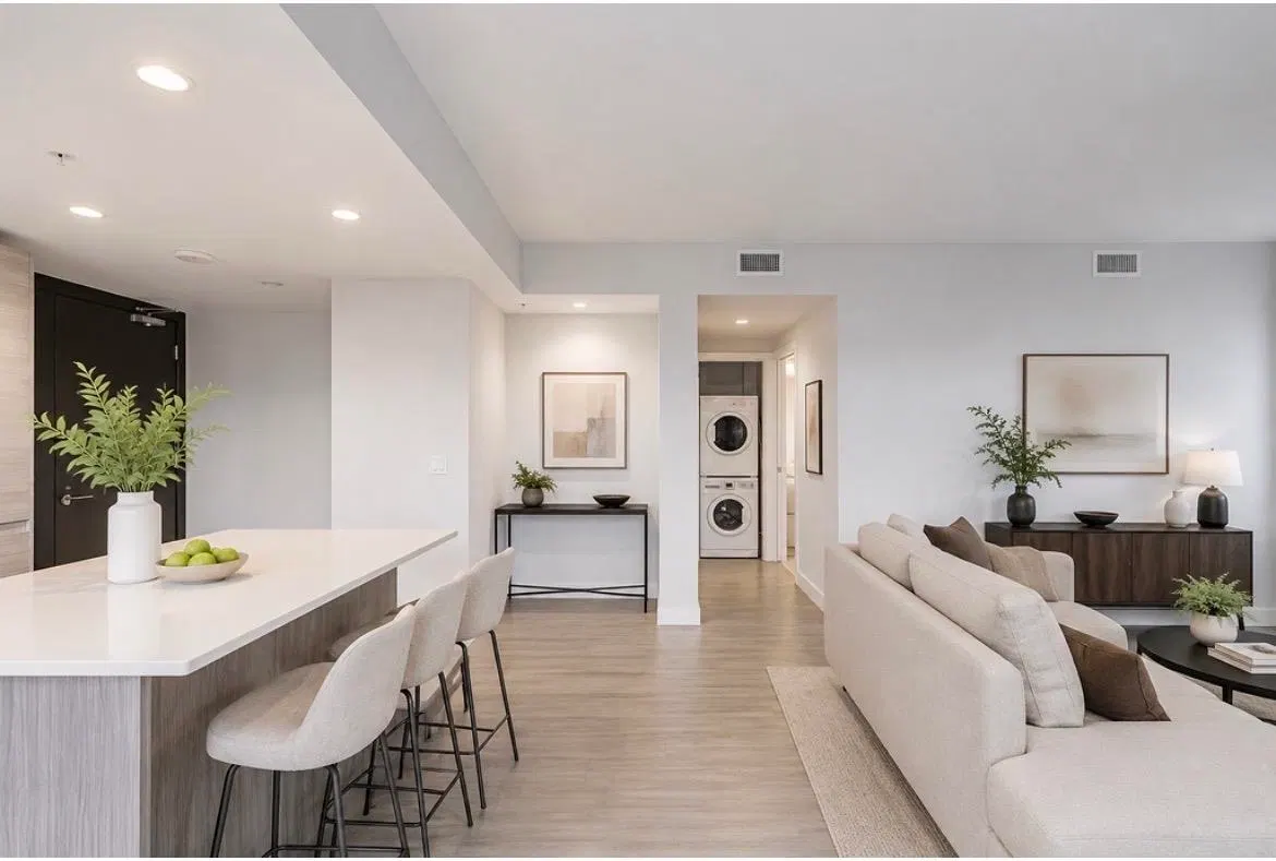 Photo 5 of 15 at #701 – 6533 Buswell Street