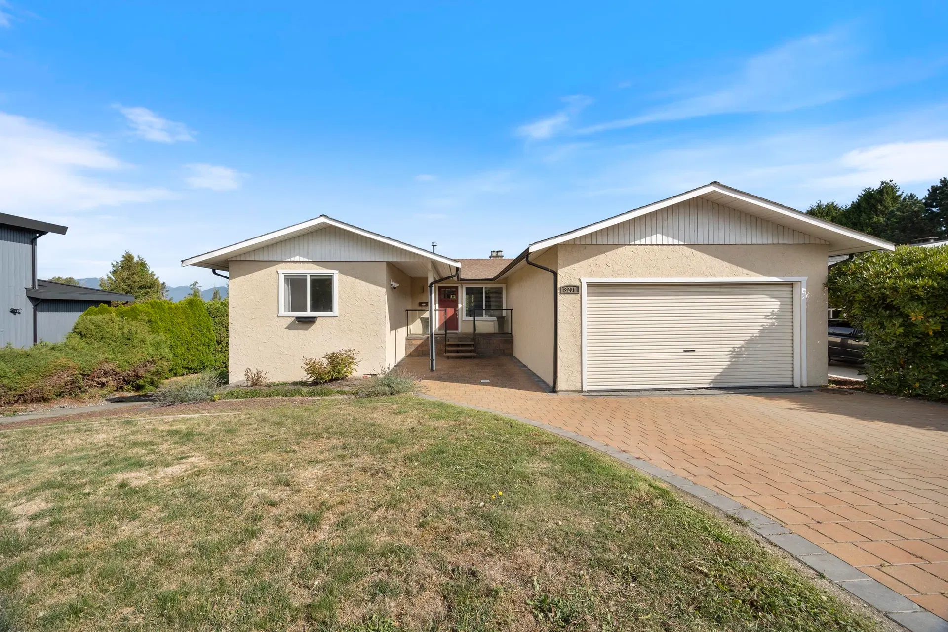 8200 Burnfield Crescent