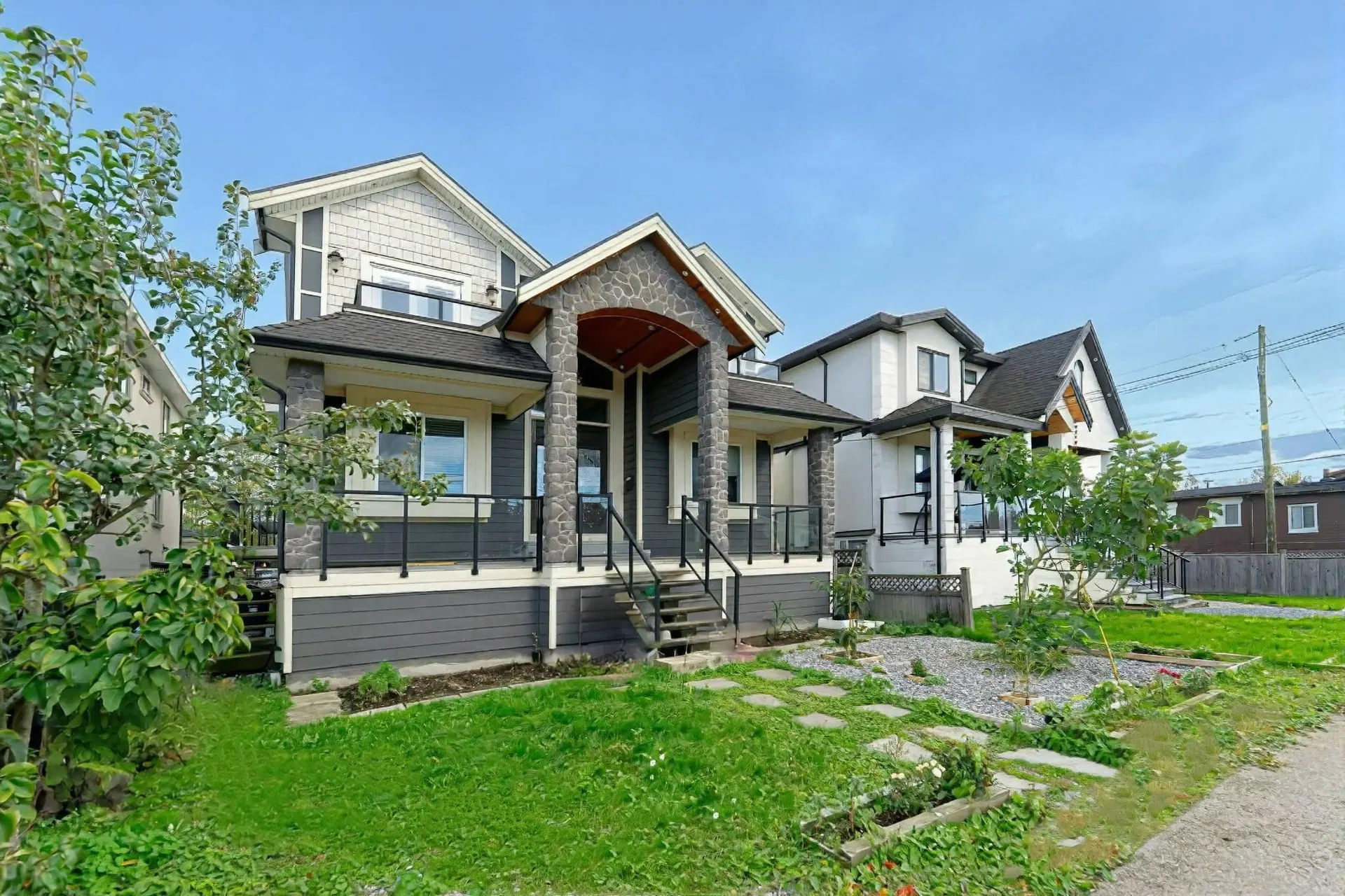 Photo 1 of 21 at 520 Ewen Avenue