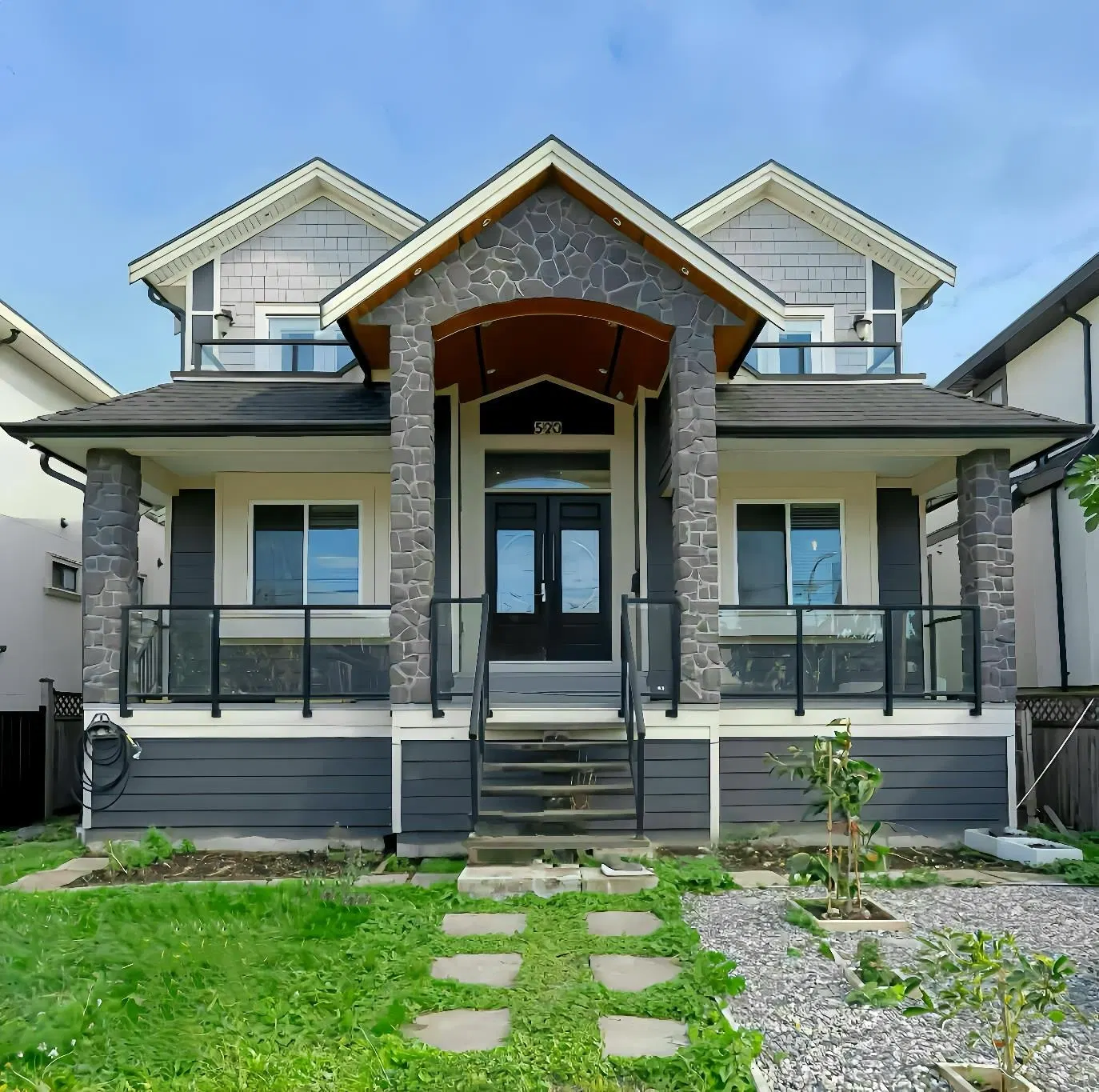 Photo 2 of 21 at 520 Ewen Avenue